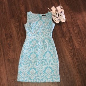 Gorgeous and classy spring dress 👗